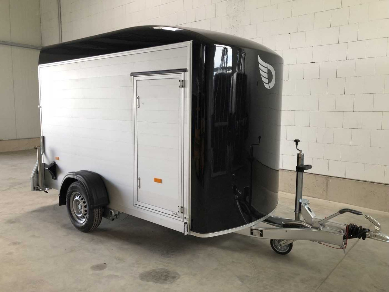 CHEVAL LIBERTE DEBON C300 Roadster Kofferanhänger - Τρέιλερ μοτοσυκλετών: φωτογραφία 2 CHEVAL LIBERTE DEBON C300 Roadster Kofferanhänger - Τρέιλερ μοτοσυκλετών: φωτογραφία 2