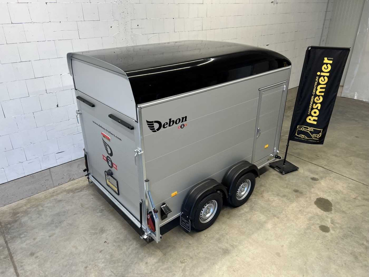 CHEVAL LIBERTE DEBON C500 Roadster Kofferanhänger - Τρέιλερ μοτοσυκλετών: φωτογραφία 4 CHEVAL LIBERTE DEBON C500 Roadster Kofferanhänger - Τρέιλερ μοτοσυκλετών: φωτογραφία 4