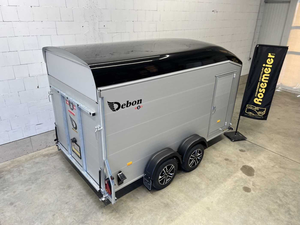 CHEVAL LIBERTE DEBON C700 Roadster ALF Kofferanhänger - Ρυμούλκα κόφα: φωτογραφία 4 CHEVAL LIBERTE DEBON C700 Roadster ALF Kofferanhänger - Ρυμούλκα κόφα: φωτογραφία 4