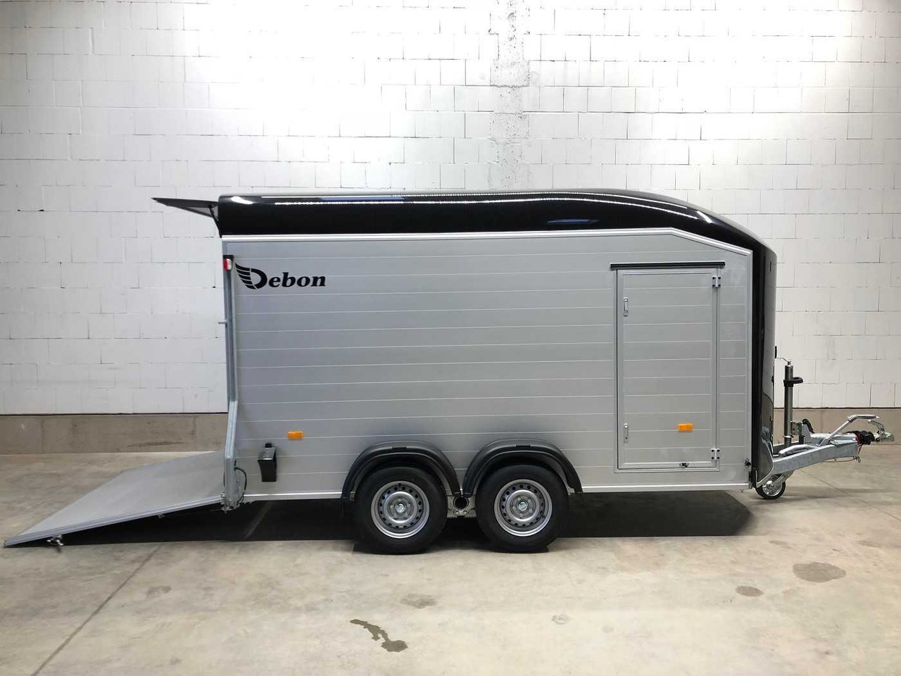 CHEVAL LIBERTE DEBON C700 Roadster Kofferanhänger - Ρυμούλκα κόφα: φωτογραφία 2 CHEVAL LIBERTE DEBON C700 Roadster Kofferanhänger - Ρυμούλκα κόφα: φωτογραφία 2