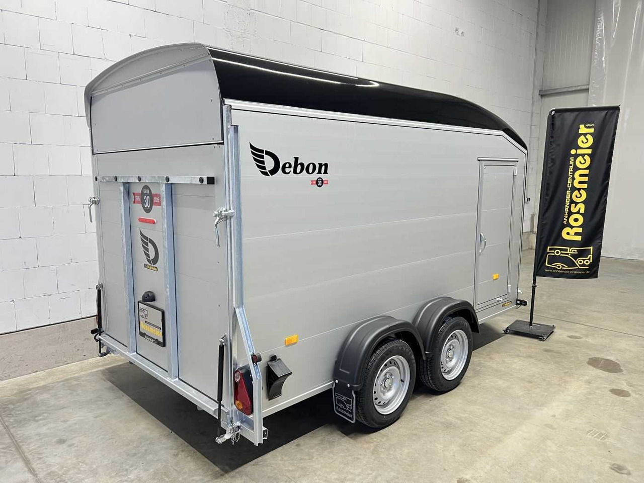 CHEVAL LIBERTE DEBON C700 Roadster Kofferanhänger - Ρυμούλκα κόφα: φωτογραφία 3 CHEVAL LIBERTE DEBON C700 Roadster Kofferanhänger - Ρυμούλκα κόφα: φωτογραφία 3