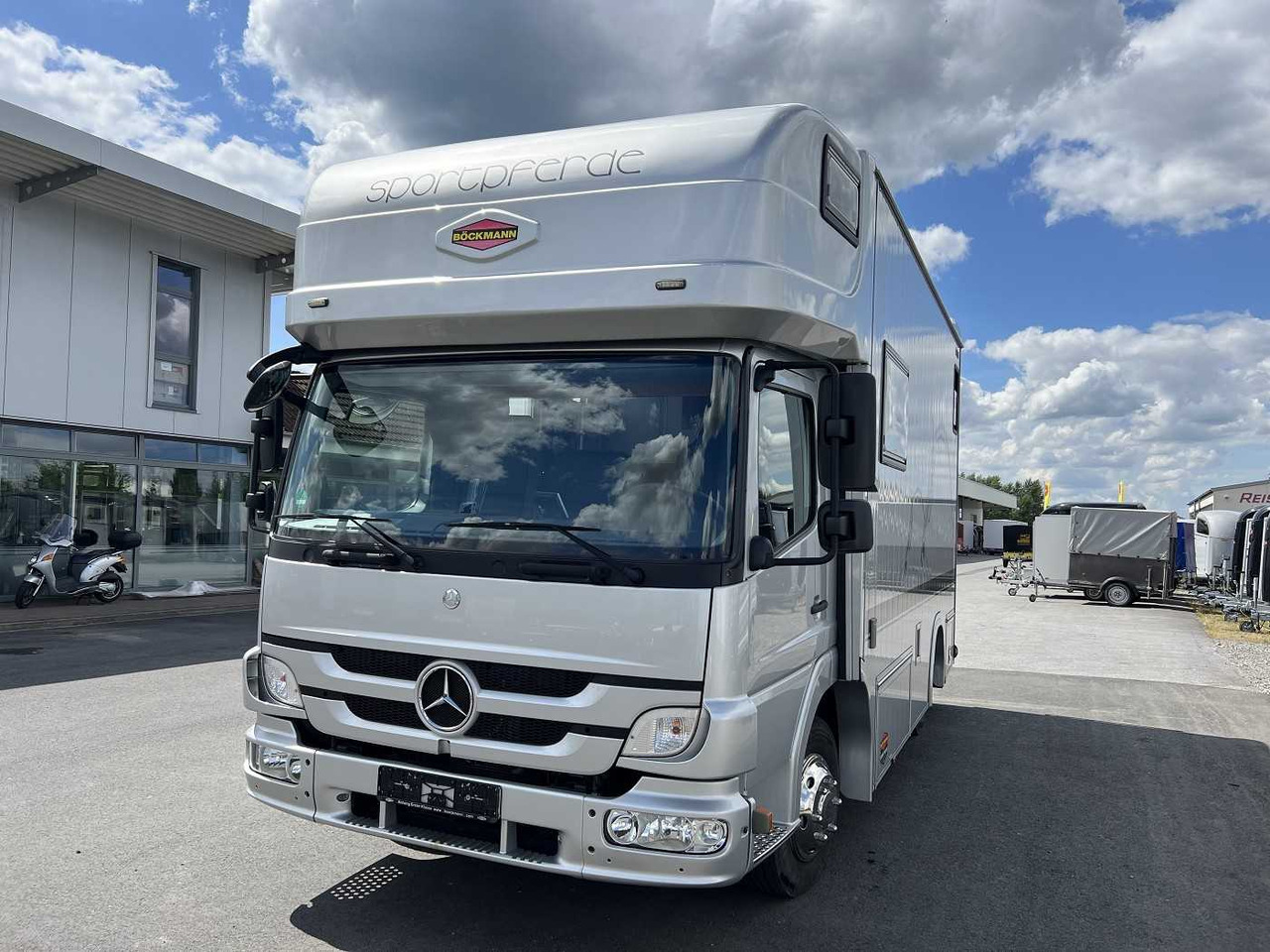 MERCEDES-BENZ Atego 918L LKW - Φορτηγό μεταφοράς αλόγων: φωτογραφία 5 MERCEDES-BENZ Atego 918L LKW - Φορτηγό μεταφοράς αλόγων: φωτογραφία 5