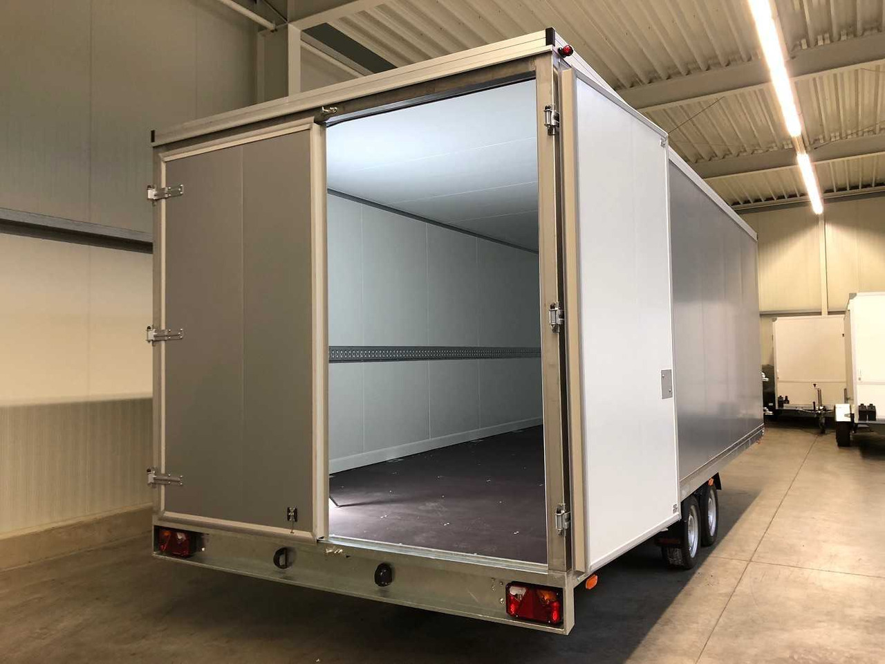 VEZEKO HK F 35.6 Kofferanhänger - Ρυμούλκα κόφα: φωτογραφία 3 VEZEKO HK F 35.6 Kofferanhänger - Ρυμούλκα κόφα: φωτογραφία 3