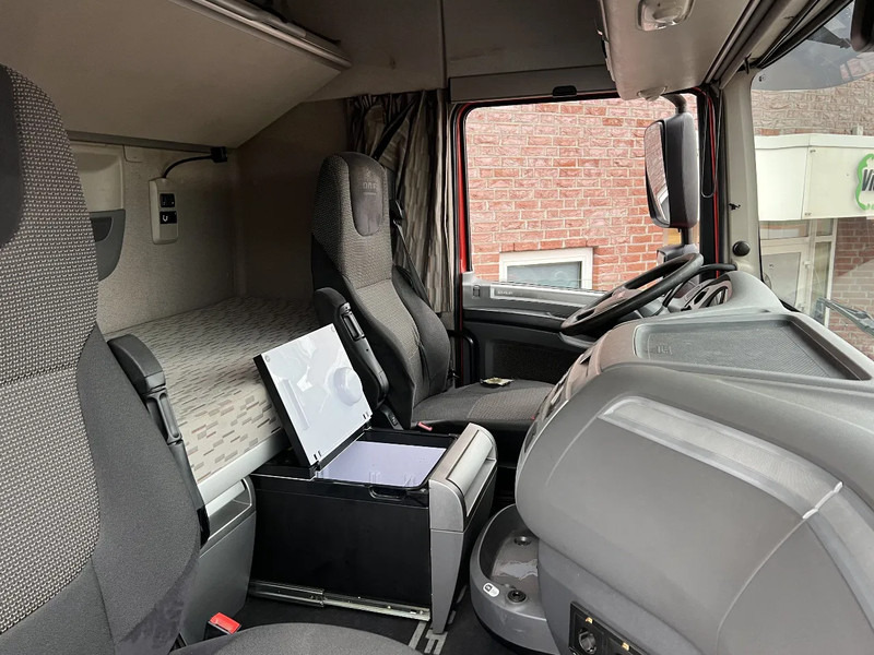 DAF XF 440 4X2 HYDRAULICS EURO6 HOLLAND TRUCK TOPCONITION!!! - Τράκτορας: φωτογραφία 4 DAF XF 440 4X2 HYDRAULICS EURO6 HOLLAND TRUCK TOPCONITION!!! - Τράκτορας: φωτογραφία 4