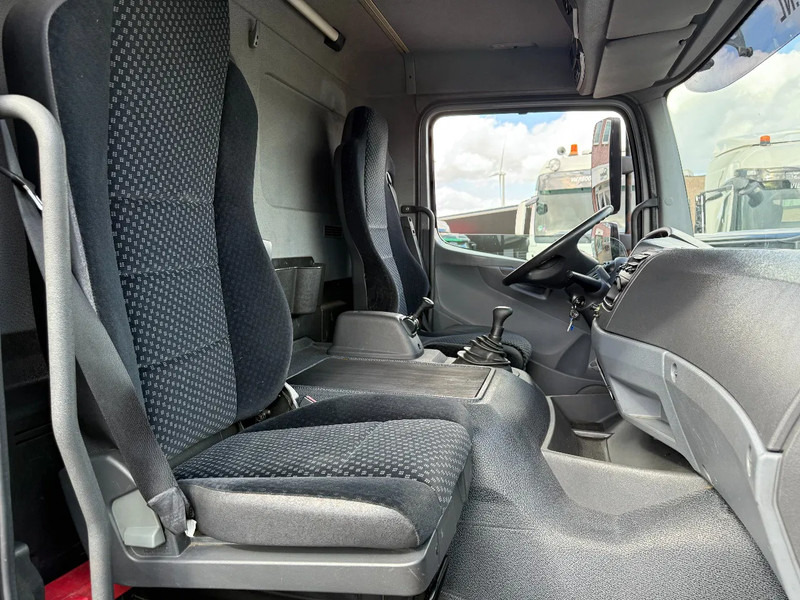 Mercedes-Benz Atego 1224 Atego 1224L 4X2 Schaltgetriebe / Schiebeplane + LBW / Euro5 / Holland Truck - Φορτηγό μουσαμάς: φωτογραφία 4 Mercedes-Benz Atego 1224 Atego 1224L 4X2 Schaltgetriebe / Schiebeplane + LBW / Euro5 / Holland Truck - Φορτηγό μουσαμάς: φωτογραφία 4