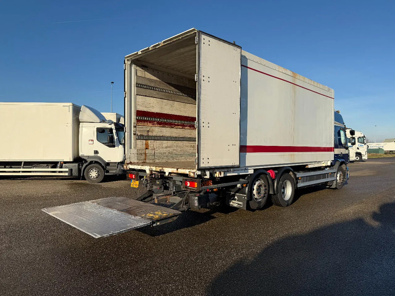 Renault Premium 380.26 6X2 BDF with box and lift - Φορτηγό κόφα: φωτογραφία 3 Renault Premium 380.26 6X2 BDF with box and lift - Φορτηγό κόφα: φωτογραφία 3