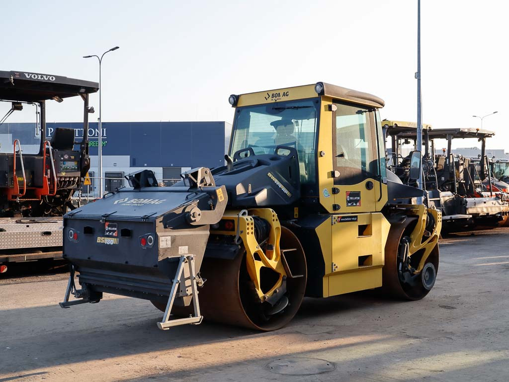 Ασφαλτικός οδοστρωτήρας BOMAG BW 174 AP-4v: φωτογραφία 6
