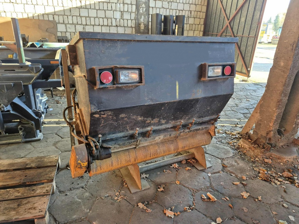 DYNAPAC CC 234HF - Ασφαλτικός οδοστρωτήρας: φωτογραφία 4 DYNAPAC CC 234HF - Ασφαλτικός οδοστρωτήρας: φωτογραφία 4