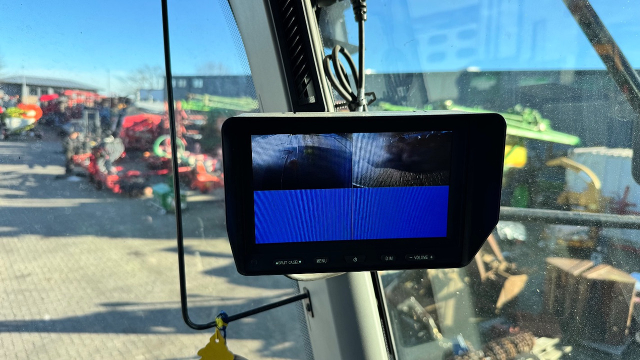 CLAAS Lexion 6900 TerraTrac 890 full Options - Θεριζοαλωνιστική μηχανή: φωτογραφία 2 CLAAS Lexion 6900 TerraTrac 890 full Options - Θεριζοαλωνιστική μηχανή: φωτογραφία 2