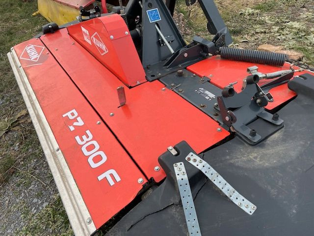 Frontmähwerk, Kuhn, PZ 300F - Χορτοκοπτικό: φωτογραφία 2 Frontmähwerk, Kuhn, PZ 300F - Χορτοκοπτικό: φωτογραφία 2