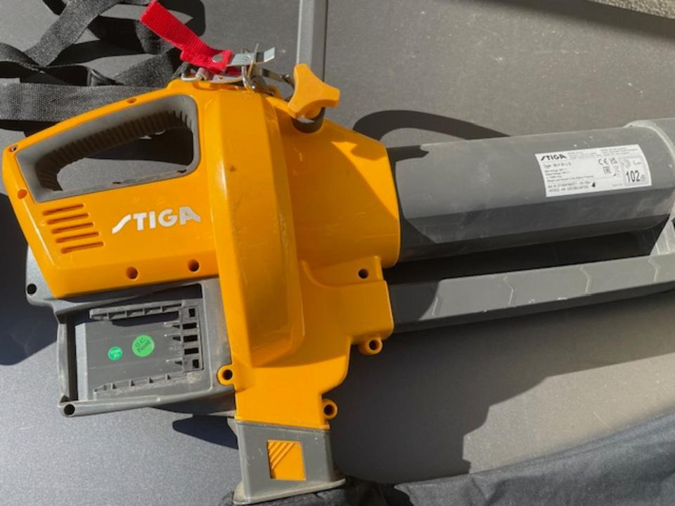 Laubsauger/-bläser Stiga - Μηχανήματα κήπου: φωτογραφία 3 Laubsauger/-bläser Stiga - Μηχανήματα κήπου: φωτογραφία 3