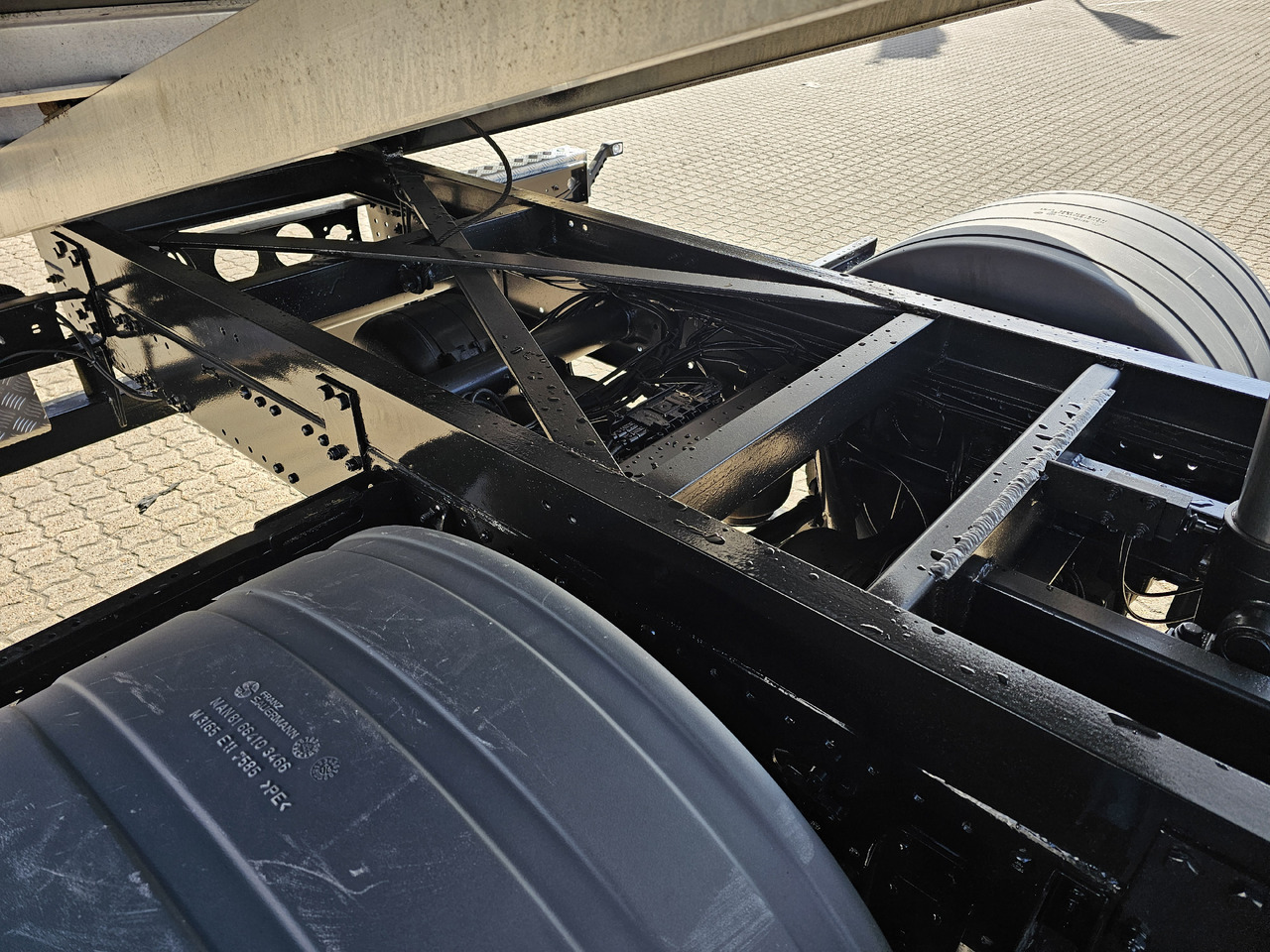 Φορτηγό ανατρεπόμενο, Φορτηγό με γερανό MAN TGL 10.220: φωτογραφία 16