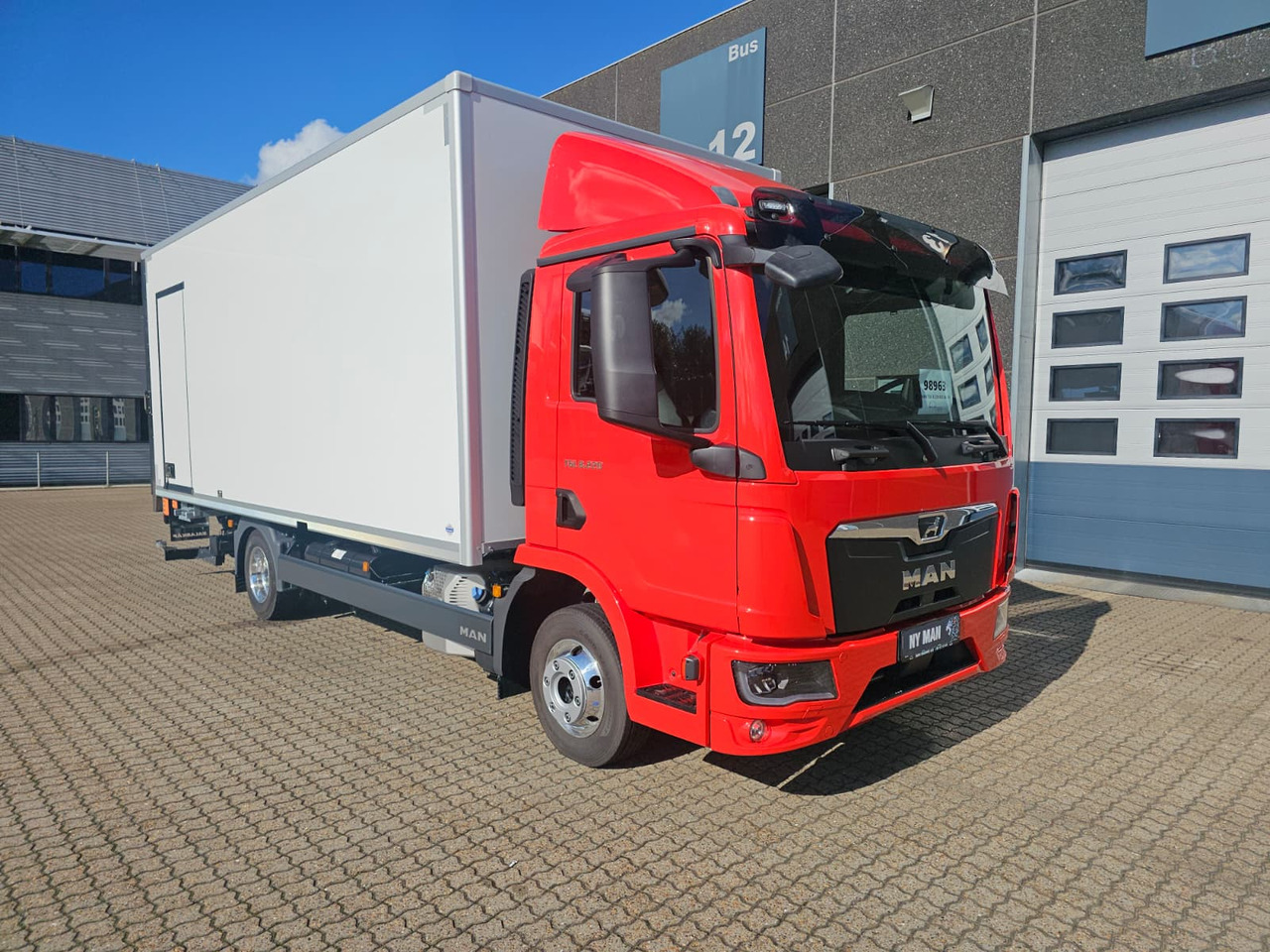 MAN TGL 8.220 - Φορτηγό κόφα: φωτογραφία 2 MAN TGL 8.220 - Φορτηγό κόφα: φωτογραφία 2