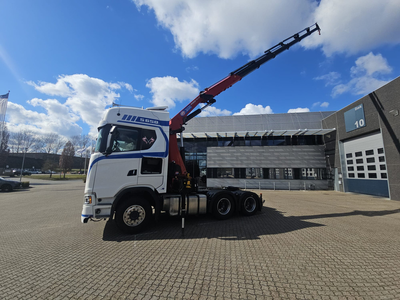 Scania S650 6x2 32 T-mtr. kran - Τράκτορας: φωτογραφία 4 Scania S650 6x2 32 T-mtr. kran - Τράκτορας: φωτογραφία 4