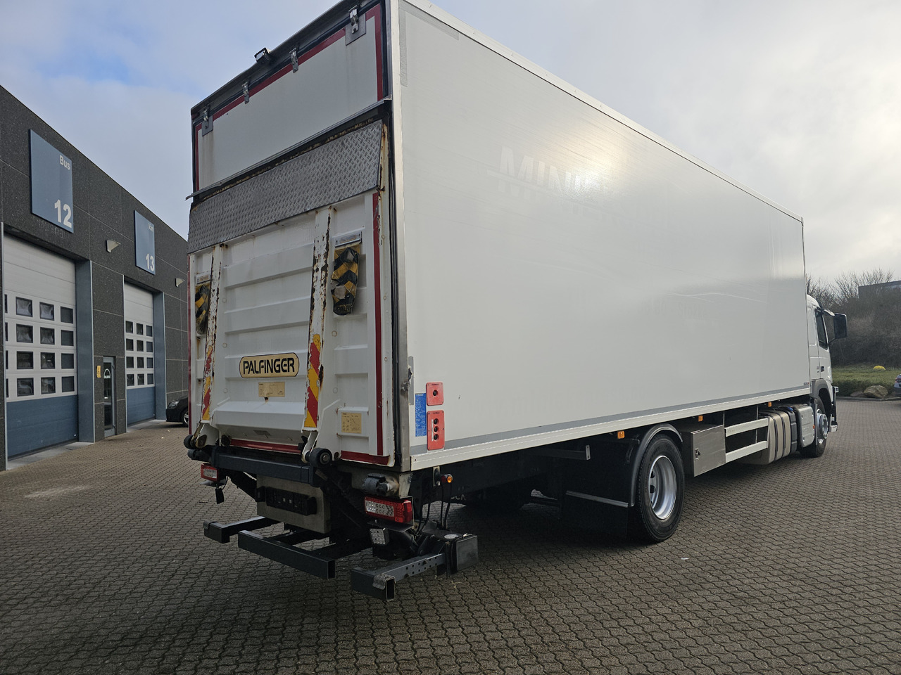 Volvo FM330 - Φορτηγό ψυγείο: φωτογραφία 3 Volvo FM330 - Φορτηγό ψυγείο: φωτογραφία 3