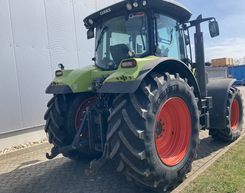 CLAAS Arion 650 CMATIC - Τρακτέρ: φωτογραφία 2 CLAAS Arion 650 CMATIC - Τρακτέρ: φωτογραφία 2