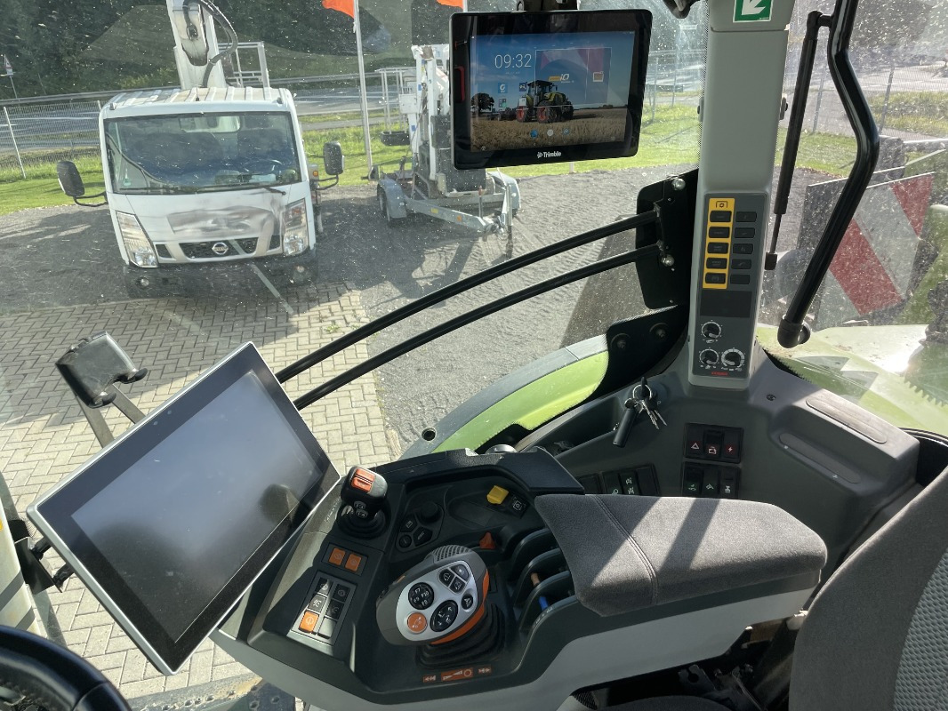 CLAAS Arion 660 CMATIC - Τρακτέρ: φωτογραφία 5 CLAAS Arion 660 CMATIC - Τρακτέρ: φωτογραφία 5