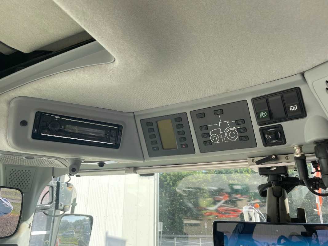 CLAAS Arion 660 CMATIC - Τρακτέρ: φωτογραφία 3 CLAAS Arion 660 CMATIC - Τρακτέρ: φωτογραφία 3