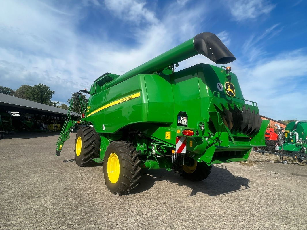 John Deere T560 - Θεριζοαλωνιστική μηχανή: φωτογραφία 3 John Deere T560 - Θεριζοαλωνιστική μηχανή: φωτογραφία 3