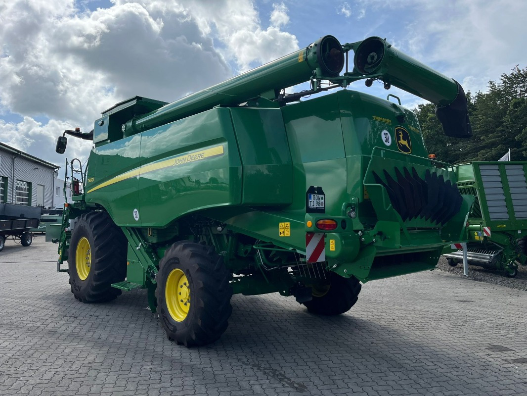 John Deere T660 - Θεριζοαλωνιστική μηχανή: φωτογραφία 4 John Deere T660 - Θεριζοαλωνιστική μηχανή: φωτογραφία 4