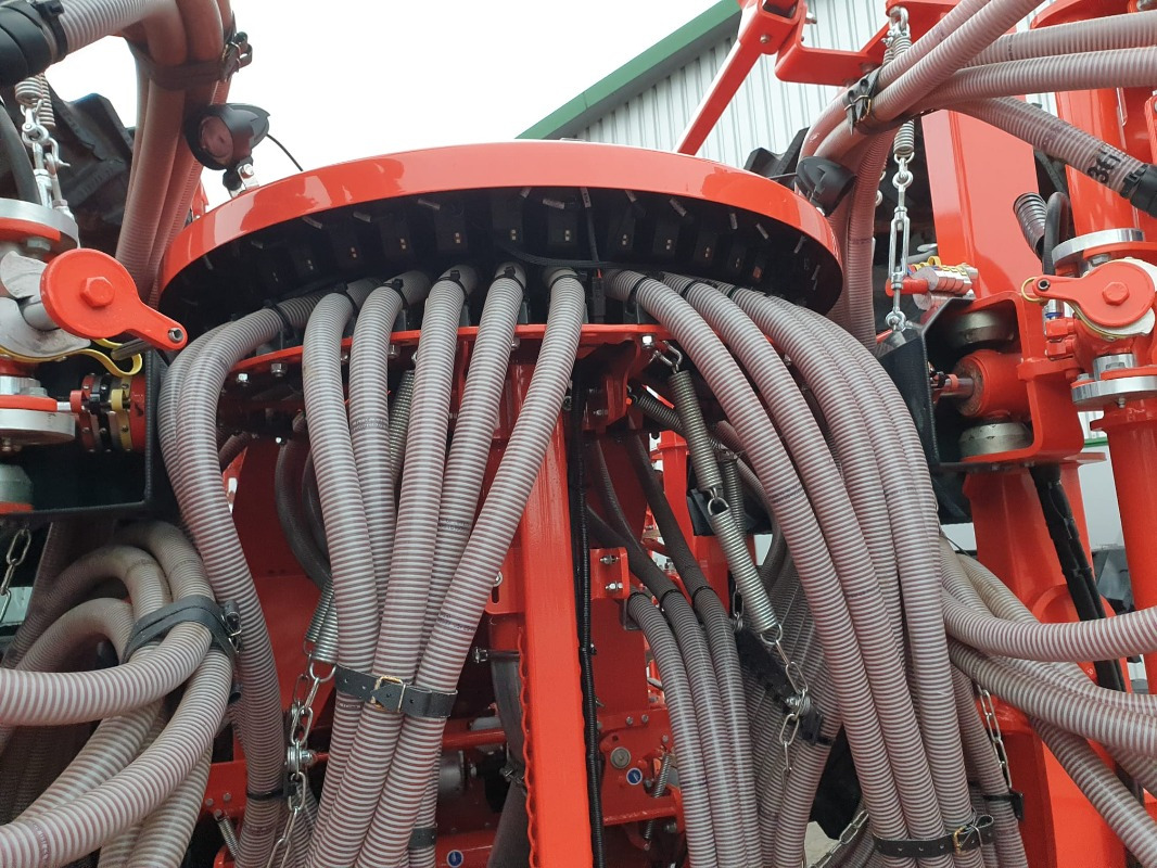 Kuhn ESPRO6000 - Σπαρτική μηχανή: φωτογραφία 4 Kuhn ESPRO6000 - Σπαρτική μηχανή: φωτογραφία 4