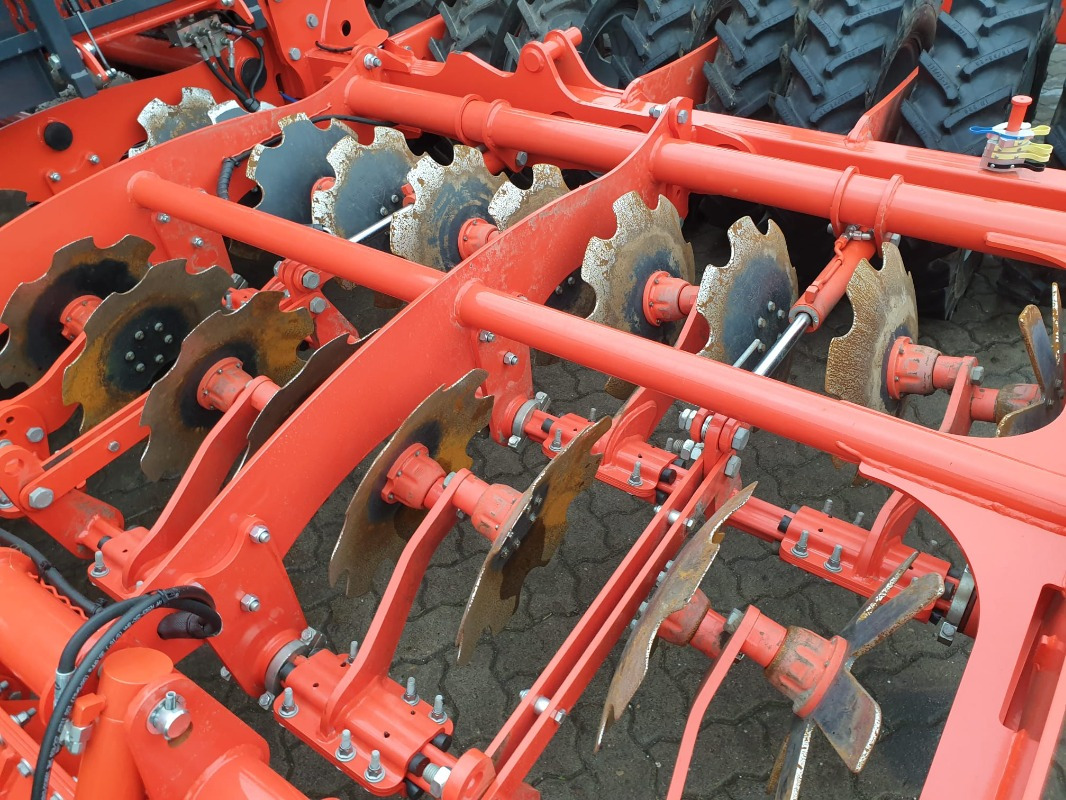 Kuhn ESPRO6000 - Σπαρτική μηχανή: φωτογραφία 5 Kuhn ESPRO6000 - Σπαρτική μηχανή: φωτογραφία 5