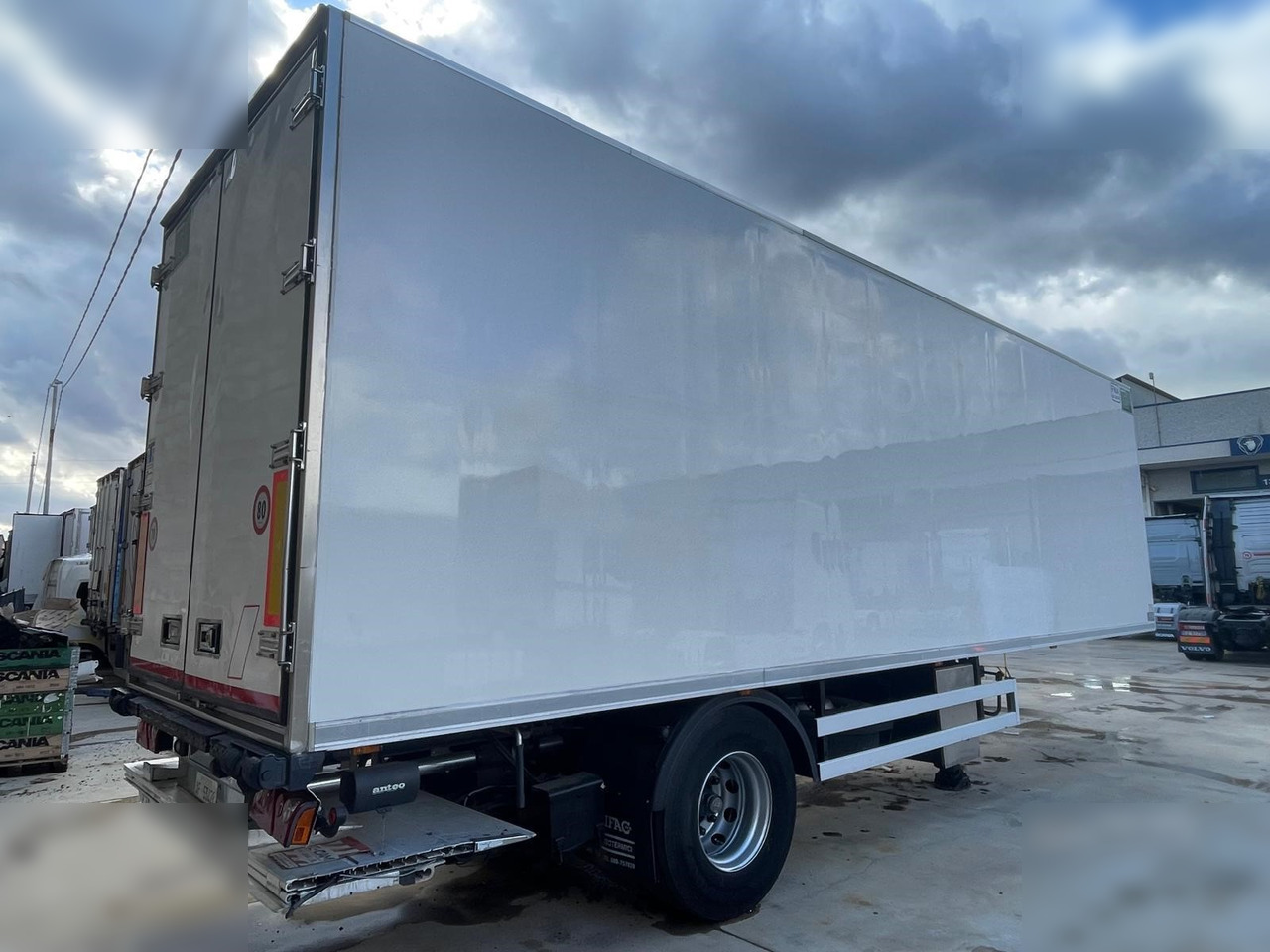 BARTOLETTI - Επικαθήμενο ψυγείο: φωτογραφία 2 BARTOLETTI - Επικαθήμενο ψυγείο: φωτογραφία 2