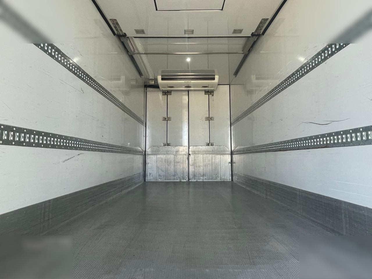 FAST - Ρυμούλκα ψυγείο: φωτογραφία 4 FAST - Ρυμούλκα ψυγείο: φωτογραφία 4