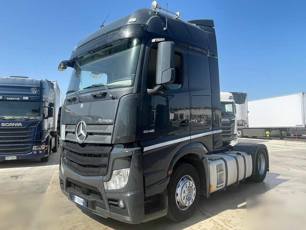 MERCEDES-BENZ ACTROS 1848 - Τράκτορας: φωτογραφία 1 MERCEDES-BENZ ACTROS 1848 - Τράκτορας: φωτογραφία 1