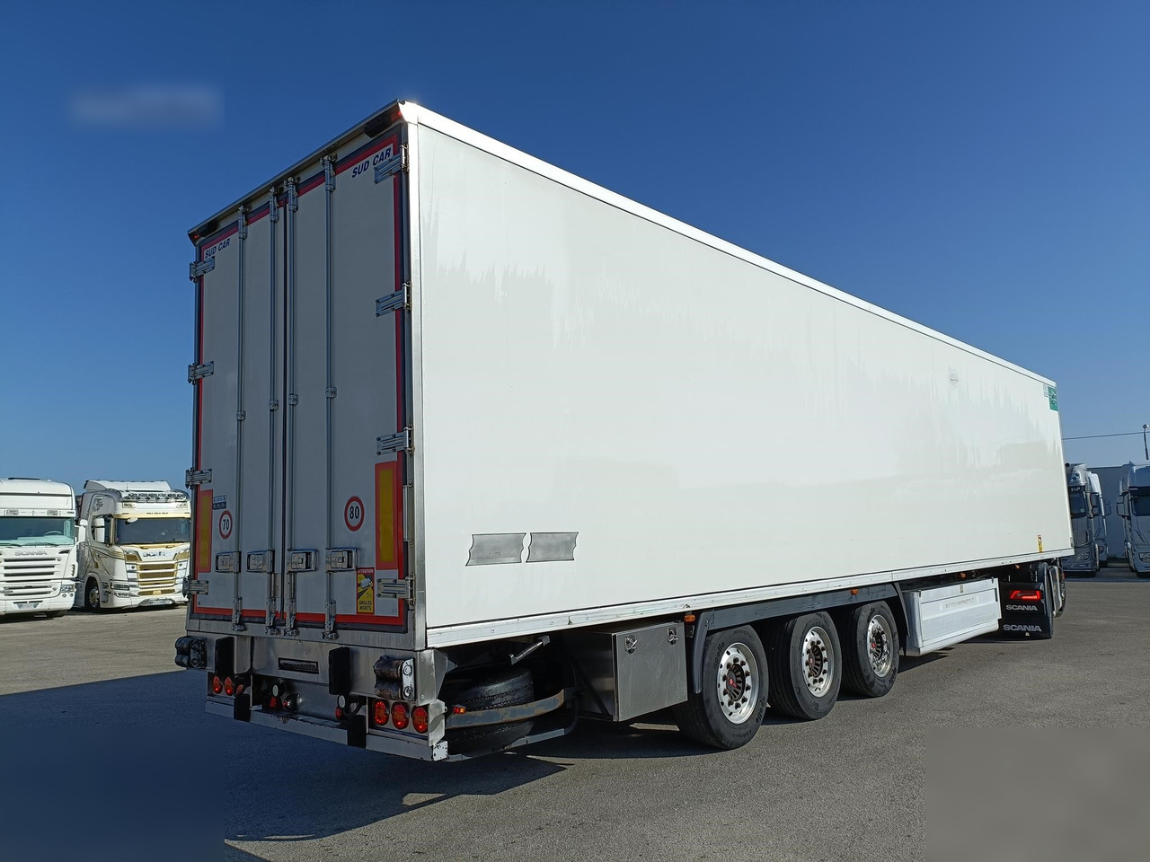 SCHMITZ - Επικαθήμενο ψυγείο: φωτογραφία 1 SCHMITZ - Επικαθήμενο ψυγείο: φωτογραφία 1