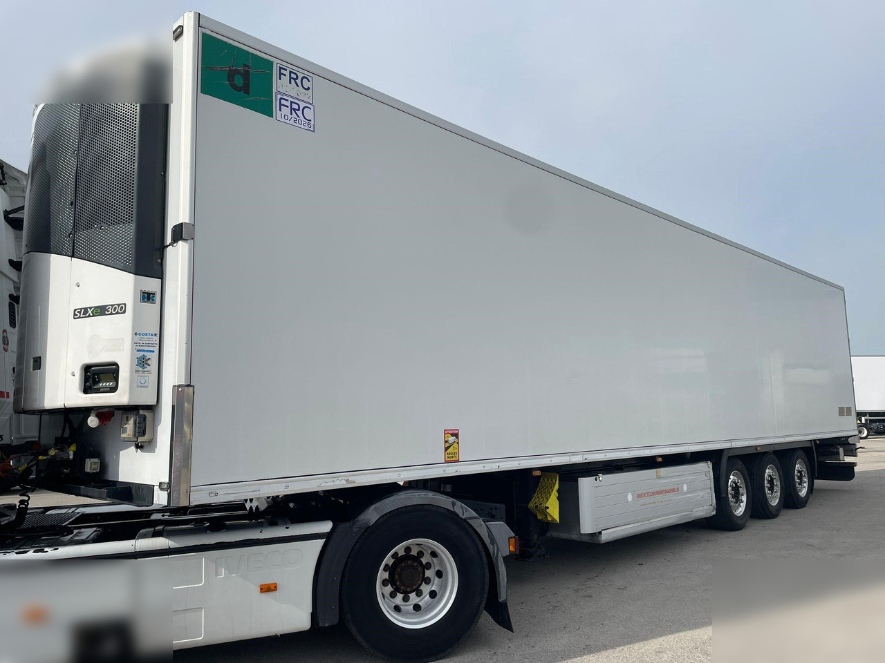 SCHMITZ - Επικαθήμενο ψυγείο: φωτογραφία 1 SCHMITZ - Επικαθήμενο ψυγείο: φωτογραφία 1