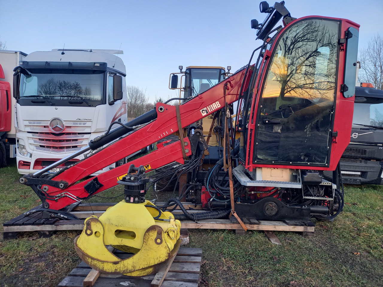 Loglift 105 S LIKE NEW - Φορτηγό ξυλείας: φωτογραφία 1 Loglift 105 S LIKE NEW - Φορτηγό ξυλείας: φωτογραφία 1