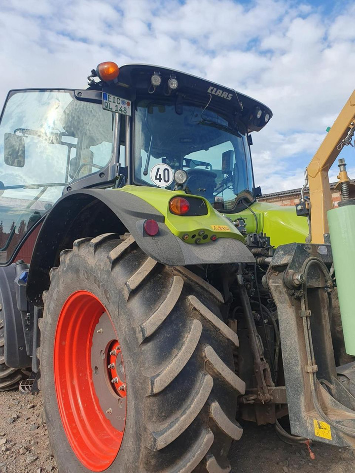CLAAS Axion 810 - Τρακτέρ: φωτογραφία 2 CLAAS Axion 810 - Τρακτέρ: φωτογραφία 2
