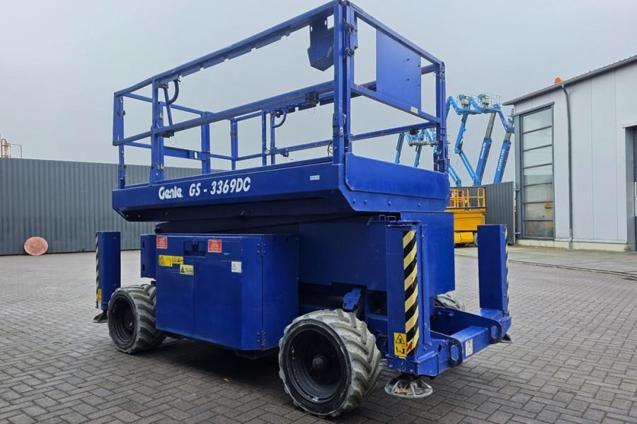 Genie GS3369DC Electric, 11.9m Working Height, 454kg Cap - Ψαλιδωτό ανυψωτικό: φωτογραφία 2 Genie GS3369DC Electric, 11.9m Working Height, 454kg Cap - Ψαλιδωτό ανυψωτικό: φωτογραφία 2