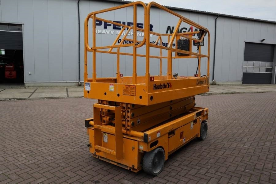 Haulotte Compact 10 Electric, 10m Working Height, 450kg Cap - Ψαλιδωτό ανυψωτικό: φωτογραφία 2 Haulotte Compact 10 Electric, 10m Working Height, 450kg Cap - Ψαλιδωτό ανυψωτικό: φωτογραφία 2