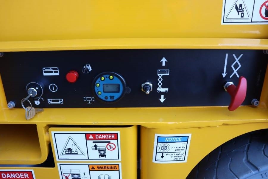 Haulotte Compact 10N Valid Inspection, *Guarantee! 10m Work - Ψαλιδωτό ανυψωτικό: φωτογραφία 4 Haulotte Compact 10N Valid Inspection, *Guarantee! 10m Work - Ψαλιδωτό ανυψωτικό: φωτογραφία 4