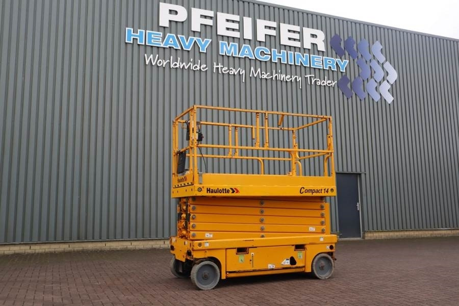 Haulotte Compact 14 Electric, 4x2 Drive, 14m Working Height - Ψαλιδωτό ανυψωτικό: φωτογραφία 1 Haulotte Compact 14 Electric, 4x2 Drive, 14m Working Height - Ψαλιδωτό ανυψωτικό: φωτογραφία 1