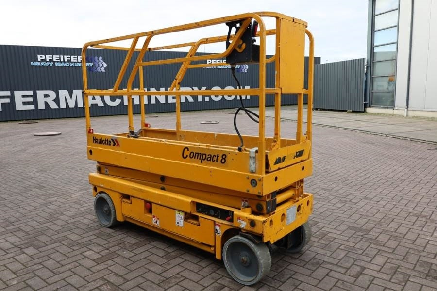 Ψαλιδωτό ανυψωτικό Haulotte Compact 8 Electric, 8.2m Working Height, 350kg Cap: φωτογραφία 8