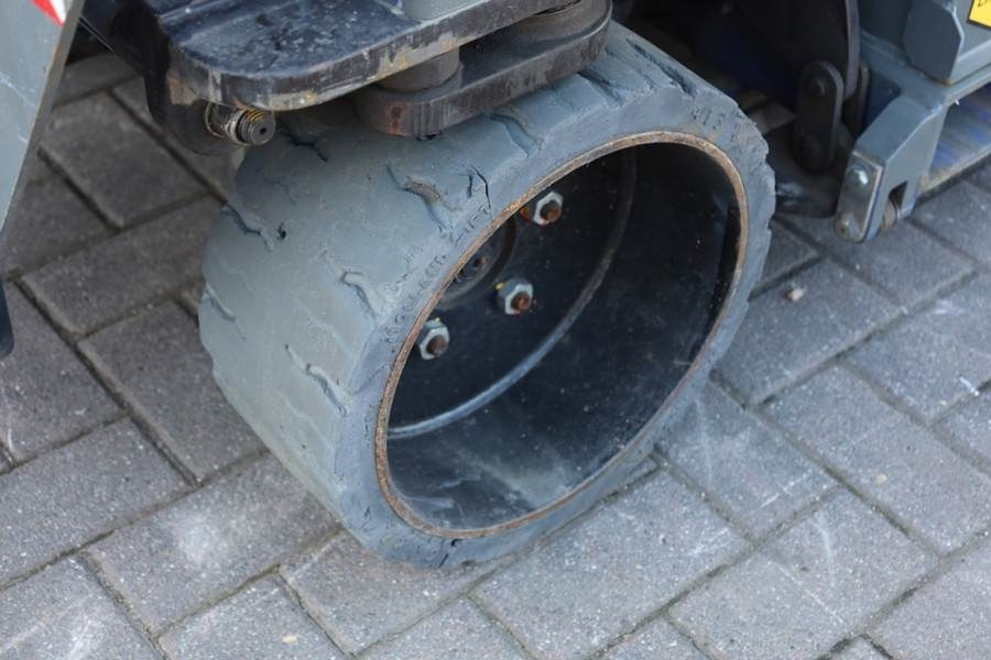 Ψαλιδωτό ανυψωτικό Holland Lift Ecostar HL-9710 Electric, 12m Working Height, 325k: φωτογραφία 12