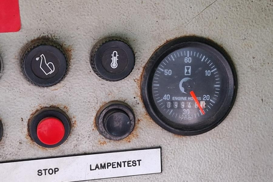 Holland Lift Megastar G300 Diesel, 4x4x4 Drive, 33.5m Working H - Ψαλιδωτό ανυψωτικό: φωτογραφία 5 Holland Lift Megastar G300 Diesel, 4x4x4 Drive, 33.5m Working H - Ψαλιδωτό ανυψωτικό: φωτογραφία 5