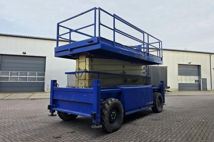 JLG 210-25 Diesel, 4x4 Drive, 23m Working Height, 1000 - Ψαλιδωτό ανυψωτικό: φωτογραφία 2 JLG 210-25 Diesel, 4x4 Drive, 23m Working Height, 1000 - Ψαλιδωτό ανυψωτικό: φωτογραφία 2