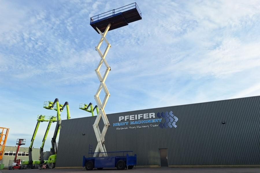 Liftlux SL205-25D4WDS/P Diesel, 4x4 Drive, Hydraulic Deck - Καλαθοφόρο ανυψωτικό: φωτογραφία 3 Liftlux SL205-25D4WDS/P Diesel, 4x4 Drive, Hydraulic Deck - Καλαθοφόρο ανυψωτικό: φωτογραφία 3