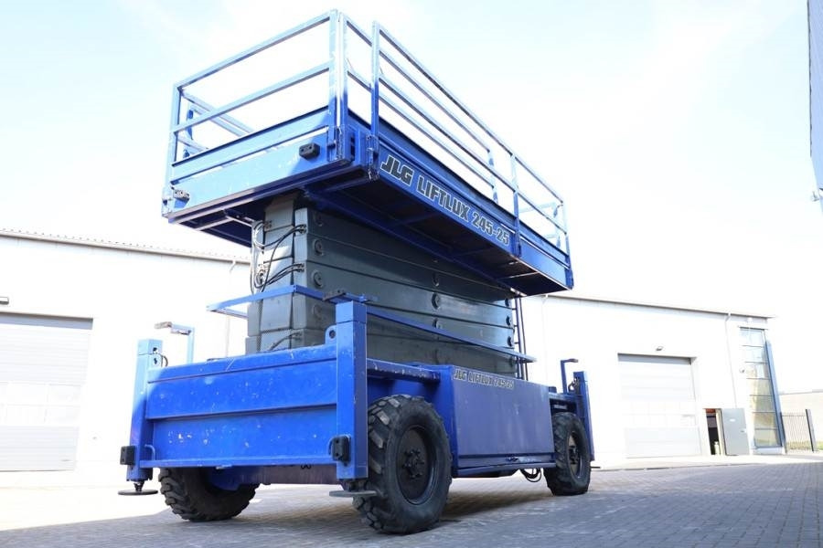 Liftlux SL245-25D 4WD Diesel, 4x4 Drive, 26.5m Working Hei - Ψαλιδωτό ανυψωτικό: φωτογραφία 2 Liftlux SL245-25D 4WD Diesel, 4x4 Drive, 26.5m Working Hei - Ψαλιδωτό ανυψωτικό: φωτογραφία 2