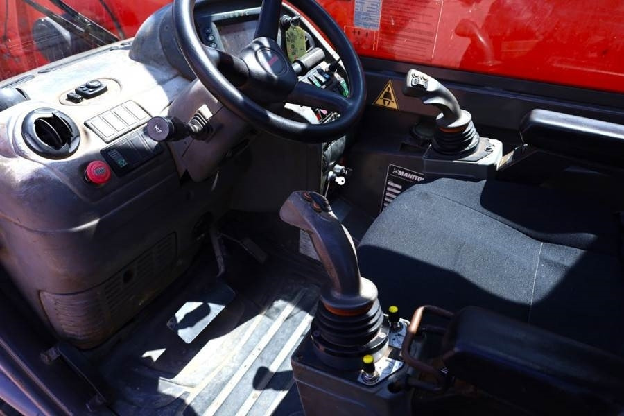 Manitou MRT3050 PRIVILEGE Diesel, 4x4 Drive And 4-Wheel St - Τηλεσκοπικός φορτωτής: φωτογραφία 4 Manitou MRT3050 PRIVILEGE Diesel, 4x4 Drive And 4-Wheel St - Τηλεσκοπικός φορτωτής: φωτογραφία 4