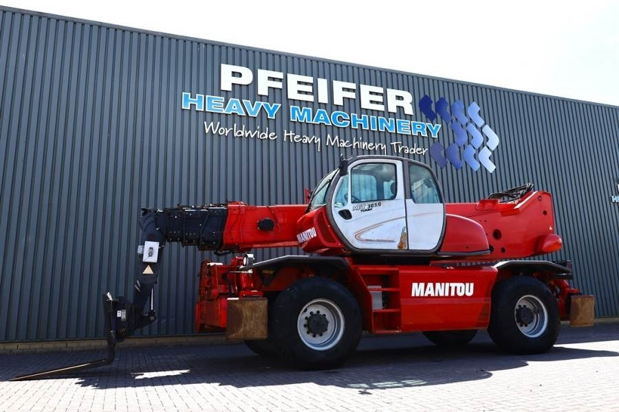 Manitou MRT3050 PRIVILEGE Diesel, 4x4 Drive And 4-Wheel St - Τηλεσκοπικός φορτωτής: φωτογραφία 1 Manitou MRT3050 PRIVILEGE Diesel, 4x4 Drive And 4-Wheel St - Τηλεσκοπικός φορτωτής: φωτογραφία 1