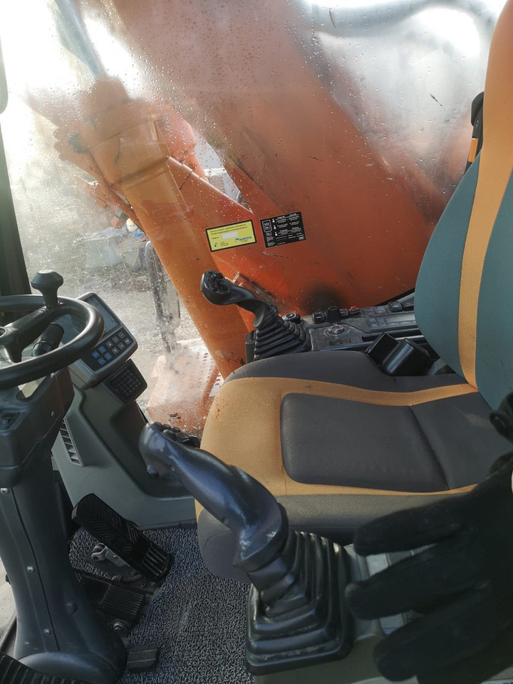 Doosan DX 140 - Τροχοφόρος εκσκαφέας: φωτογραφία 4 Doosan DX 140 - Τροχοφόρος εκσκαφέας: φωτογραφία 4