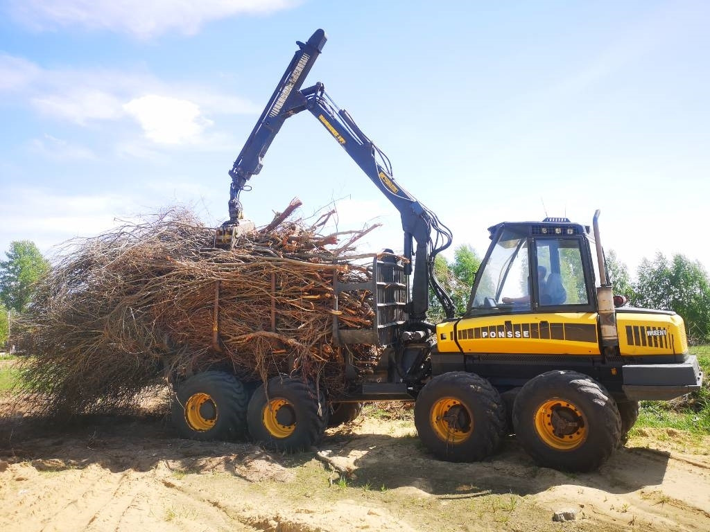 Ponsse Wisent 8W - Λαστιχοφόρα προωθητικo - forwarder: φωτογραφία 2 Ponsse Wisent 8W - Λαστιχοφόρα προωθητικo - forwarder: φωτογραφία 2