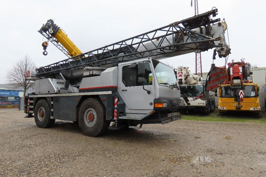 Liebherr LTM 1030-2 - Γερανός παντός εδάφους: φωτογραφία 2 Liebherr LTM 1030-2 - Γερανός παντός εδάφους: φωτογραφία 2