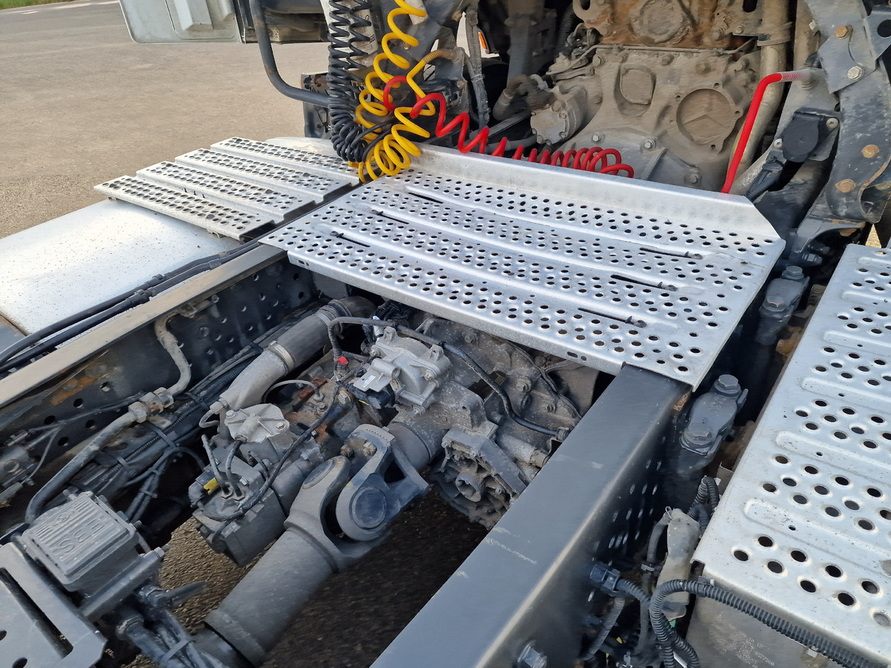 MERCEDES-BENZ Actros 1845 Retarder - Τράκτορας: φωτογραφία 5 MERCEDES-BENZ Actros 1845 Retarder - Τράκτορας: φωτογραφία 5