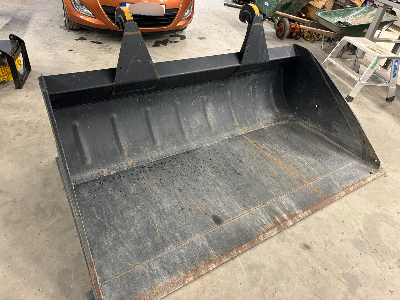 Alö Granding Bucket XL 220 - Κουβας για Γεωργικά μηχανήματα: φωτογραφία 1 Alö Granding Bucket XL 220 - Κουβας για Γεωργικά μηχανήματα: φωτογραφία 1